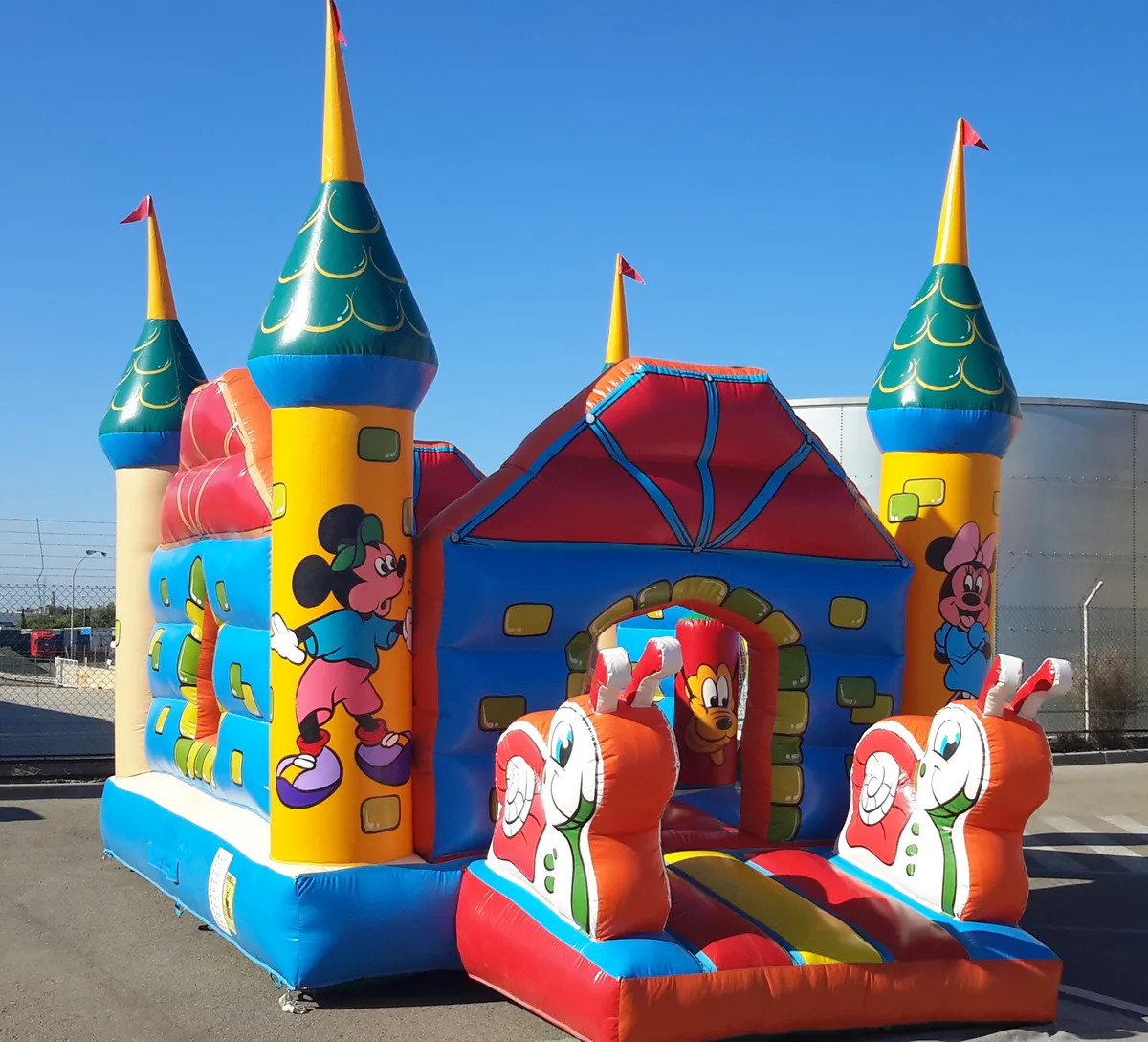 Inflable Caragol Castell Disney