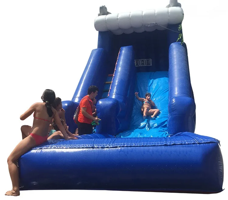 Tobogan Amb Piscina